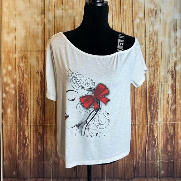 SHEIN Women’s Graphic Tee Bow Face Off Shoulder Casual Top Size Small - Picture 3 of 12